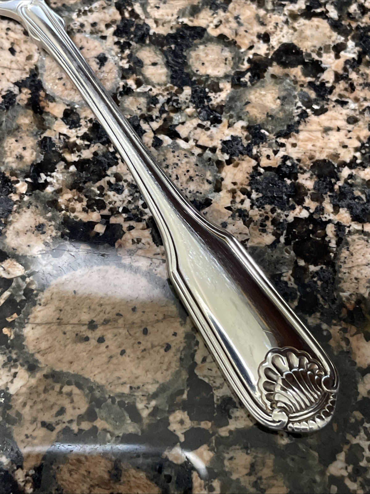 Oneida CLASSIC SHELL Stainless CUBE Silverware Flatware YOUR CHOICE gallery
