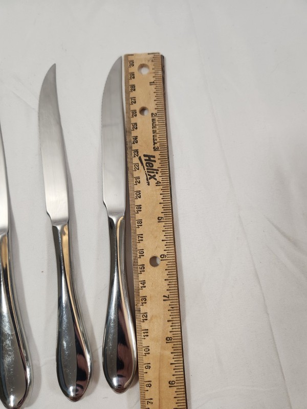 Gorham Studio Steak Knives 4-pc Serving Set Thailand Stainless Steel 18/10 Gloss gallery