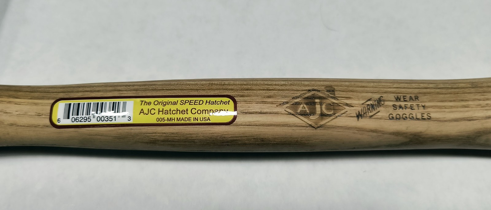 New AJC 005-MH Mag-Hatch Magnetic-Faced Roofing Hammer gallery