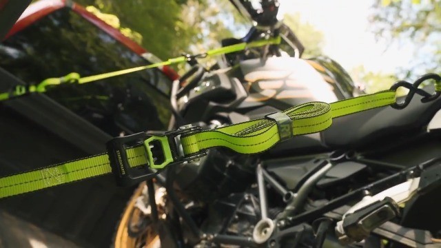 Premium 15ft Motorcycle Tie Down Straps (4PK) - 2,100lb Break Strength, Soft Loo gallery