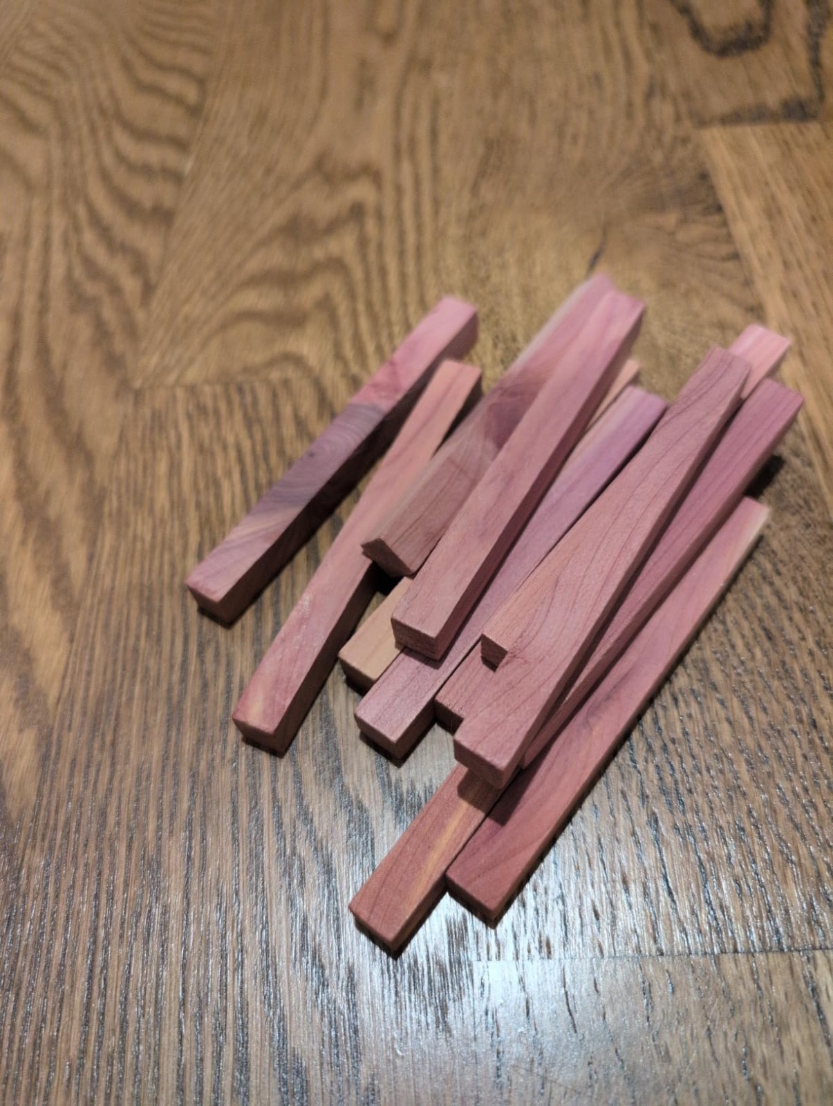 Red Cedar Wood Blocks 100PCS for Closet Wardrobe Drawer Clothes Protection gallery