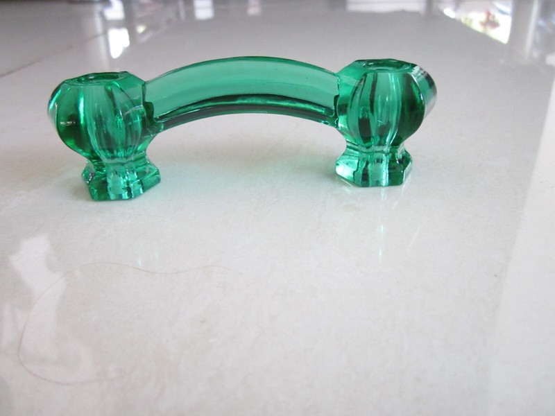 2 EMERALD GREEN GLASS CABINET PULLS DRAWER HANDLES VINTAGE STYLE gallery