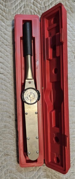 Proto J6121NMF Dial Torque Wrench Range of 0 - 175 ft/lb. gallery