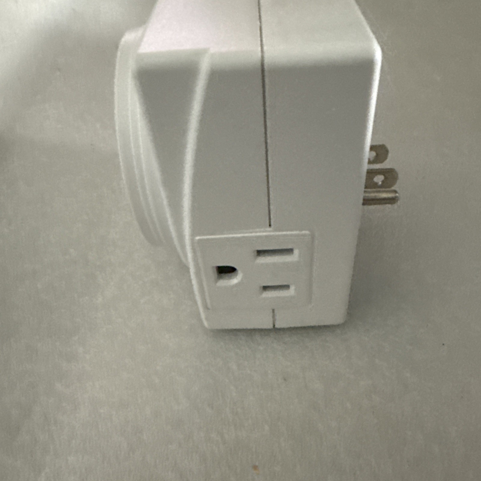 Intertek BND60-U6N Indoor Digital Timer, White. gallery