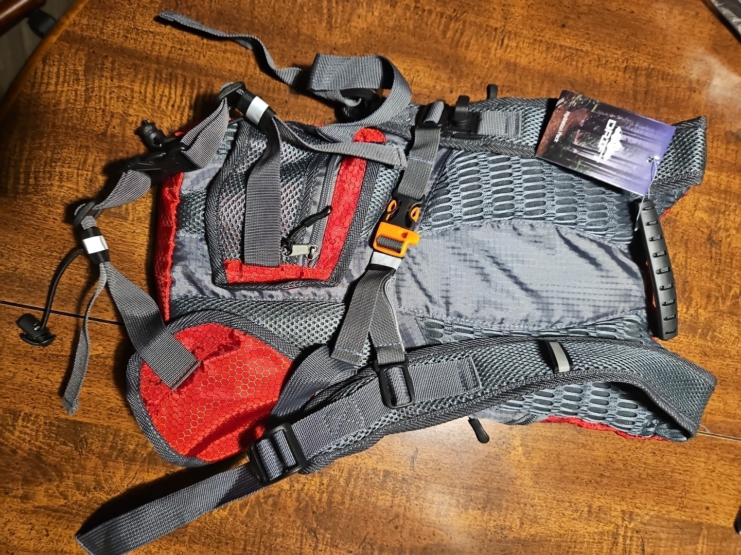 Drift Hydration Pack Red with Bladder Backpack New Zippered Pockets! See Pics 3