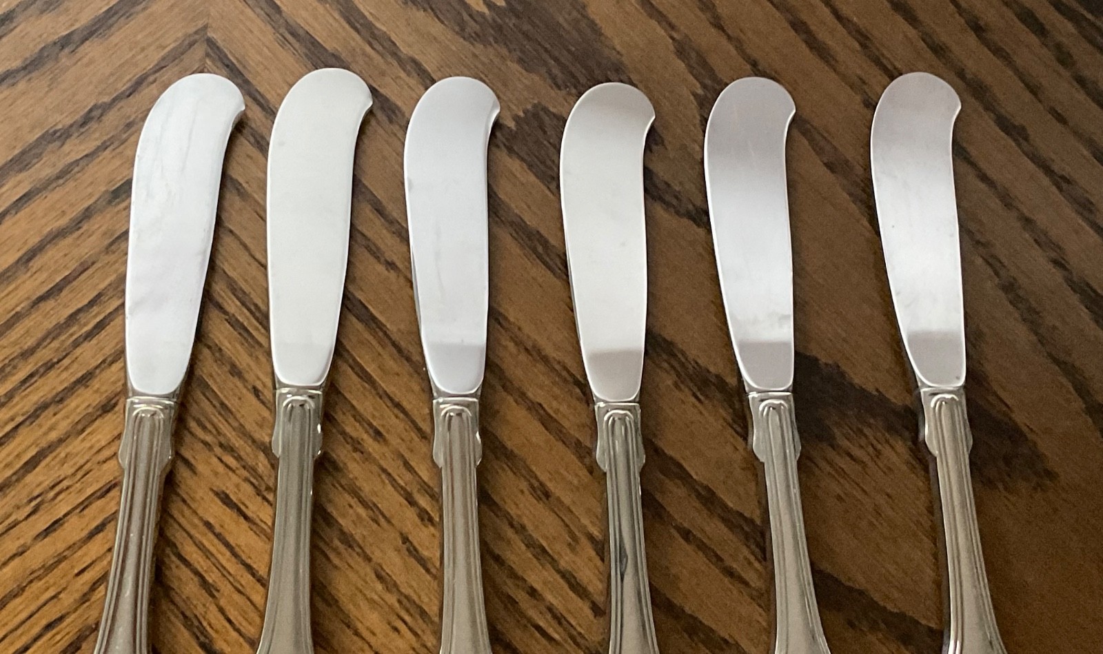 Oneida Classic Shell 6 Stainless Butter Spreaders 6 3/4" gallery