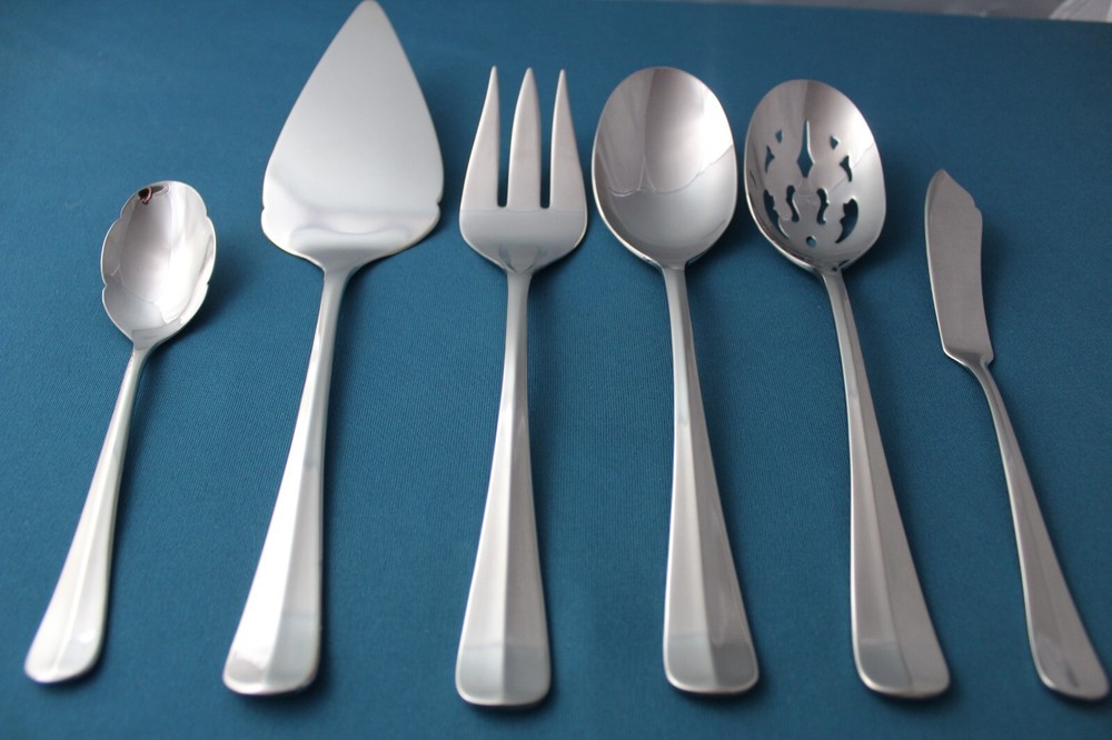 Gorham NEW COLONY Serving (6pc Set) Tablespoon Pierced Pie Fork 18/8 Vietnam NEW