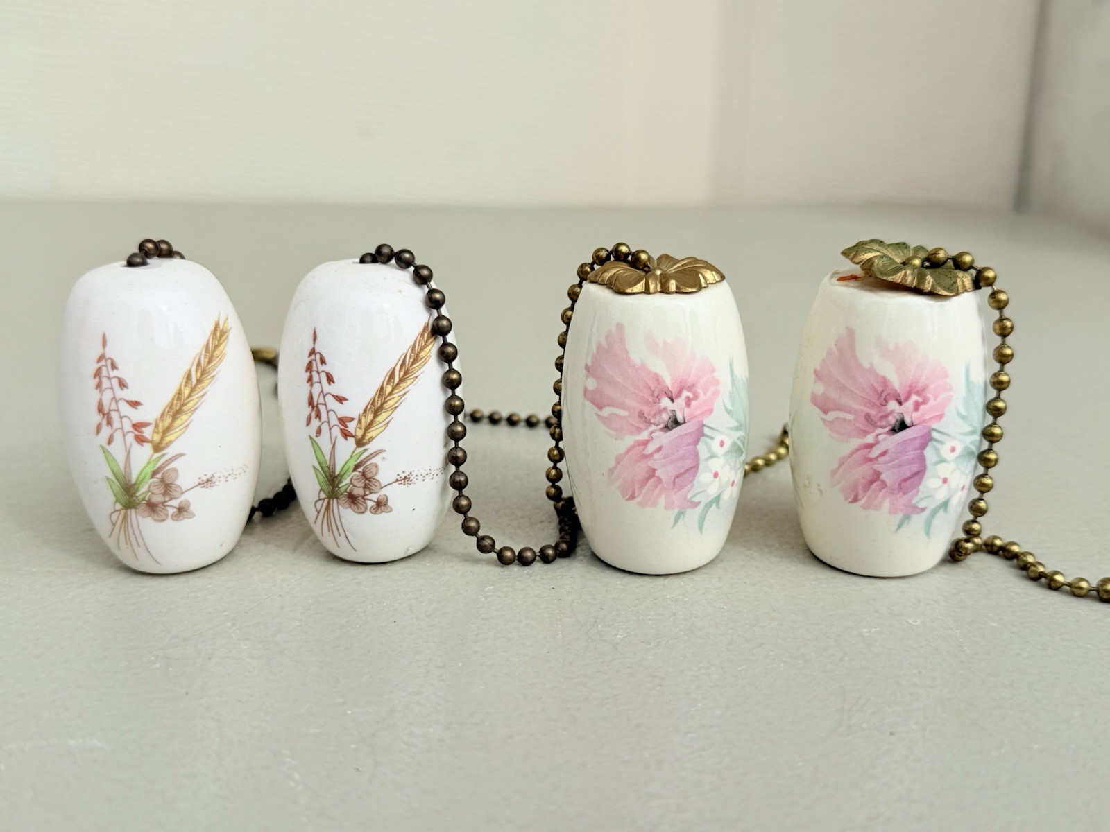Vintage PORCELAIN Ceiling Fan Light Pull Floral Ceramic Brass Chain Lot of 4 gallery