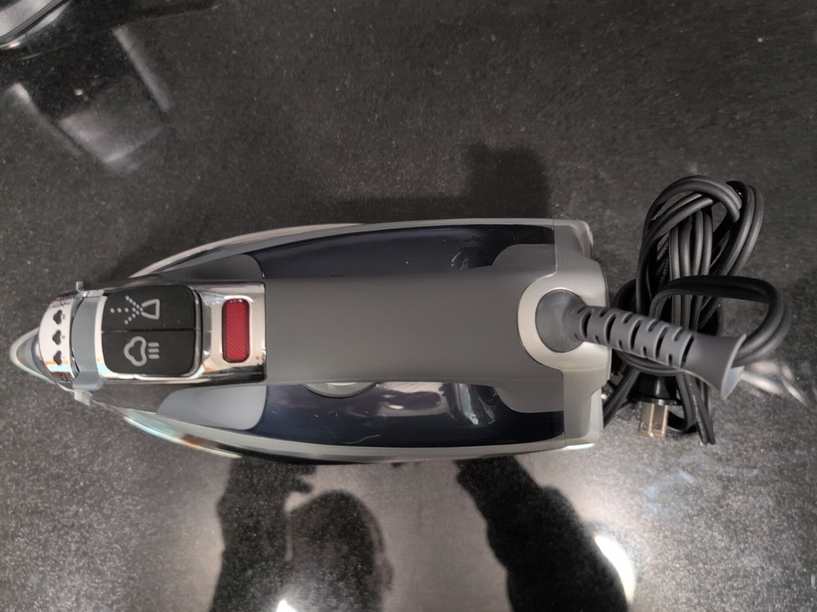 BLACK+DECKER D3030 Allure Professional Steam Iron, Gray/Blue gallery