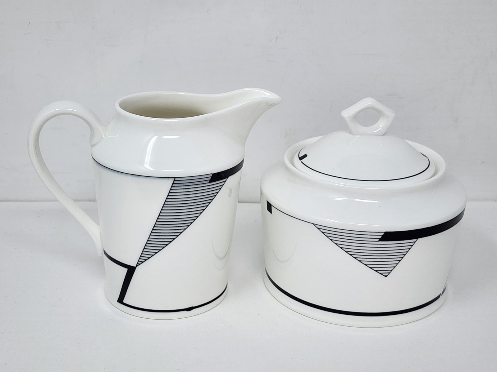 Mikasa Angles Creamer & Sugar Bowl With Lid Set White China Black Abstract gallery