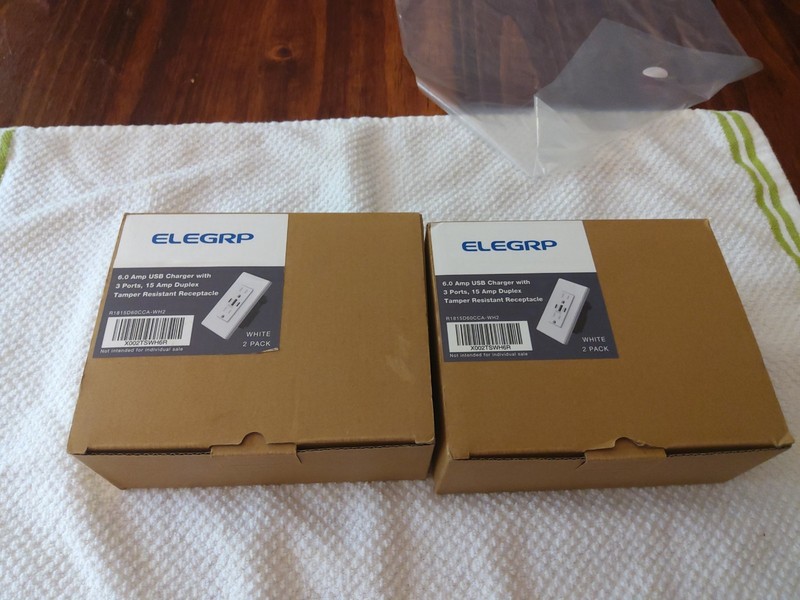 4 ELEGRP USB Outlets, USB-A and 2 USB-C Ports, New, White, R1815D60CCA-WH gallery