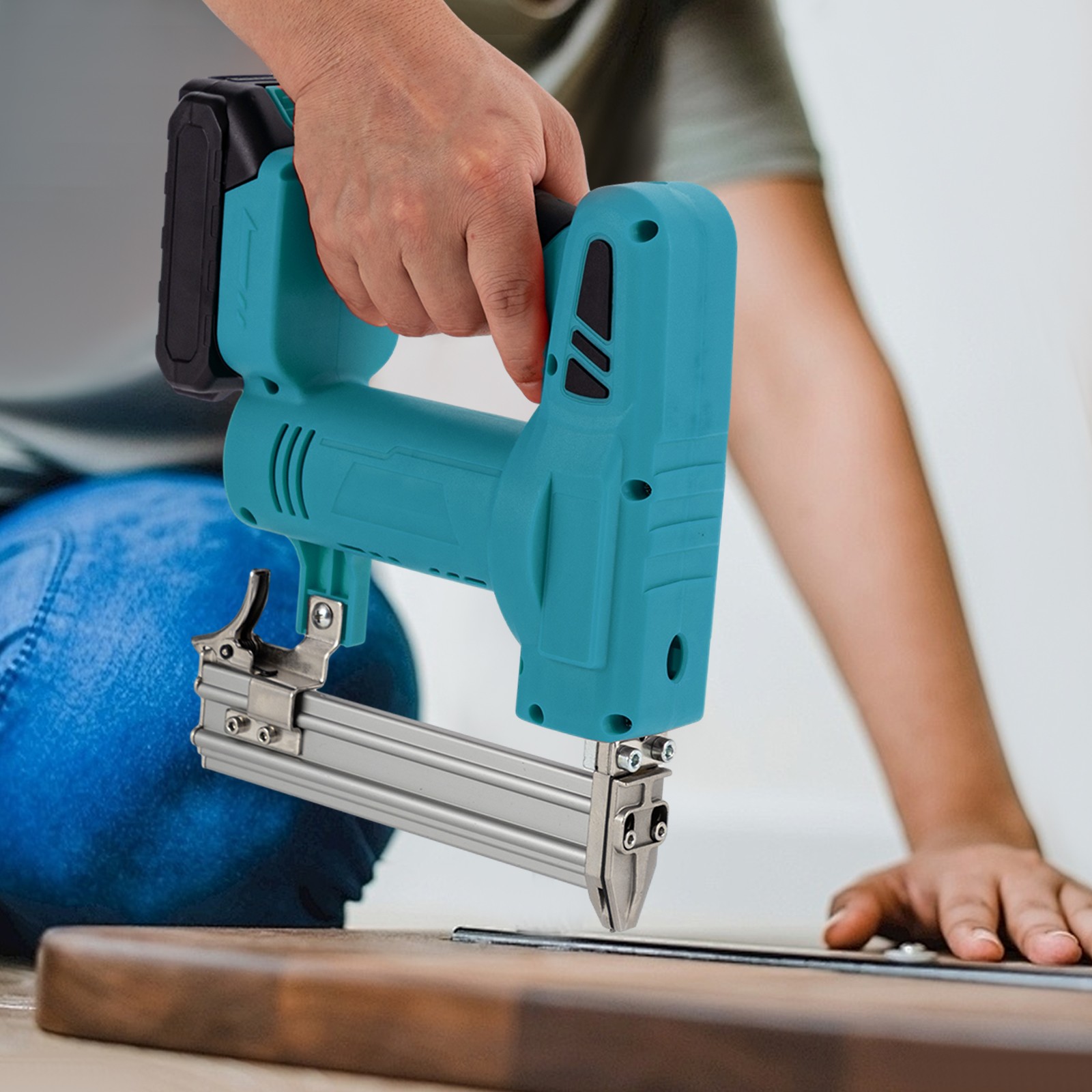 2-In-1 Cordless Nail Gun Battery Powered 80Pcs/min Nail Gun w/ Battery & Charger gallery