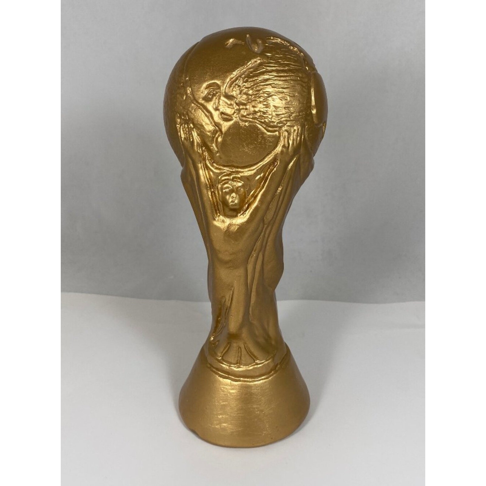 Vintage Collectable 1994 World Cup Replica Trophy gallery