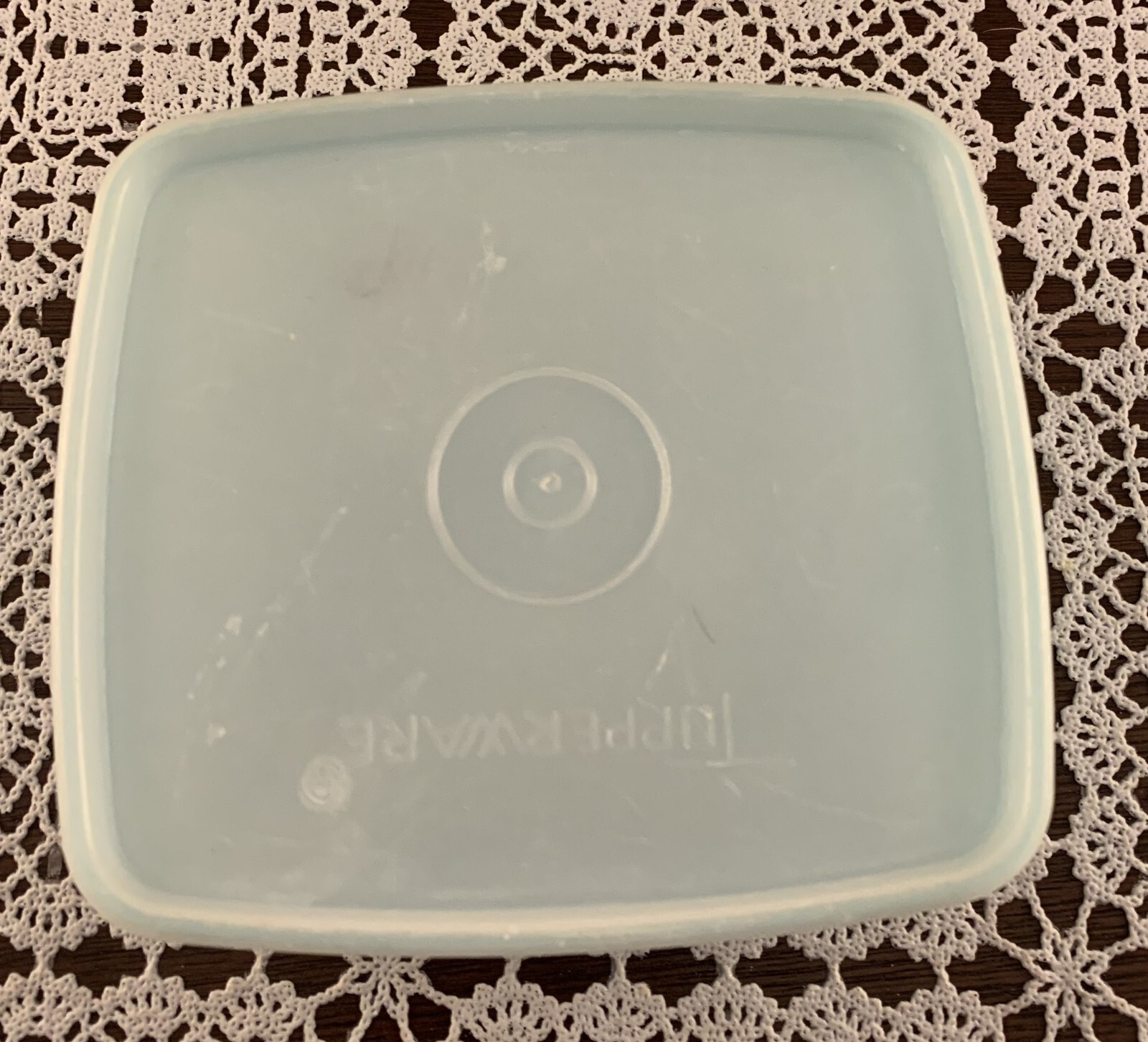 Vintage Tupperware 311-28 Blue Sandwich Container Clear Seal Lid 4 x 3 x 2 Inch gallery