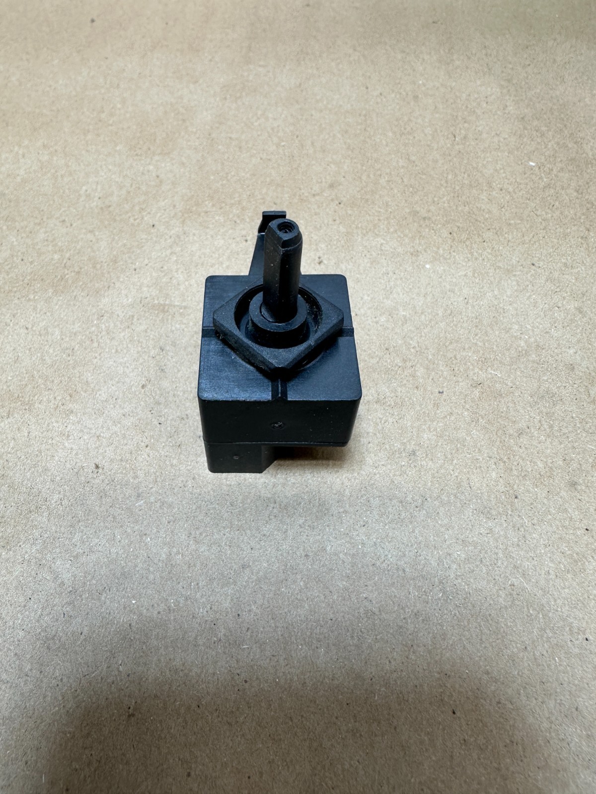 OEM Whirlpool Washer Rotary Switch 3949187 gallery