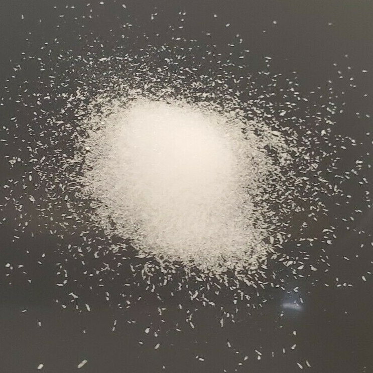 Urea 46% Nitrogen Fertilizer Gold Refining 100% Soluble 4 LB fine grain gallery