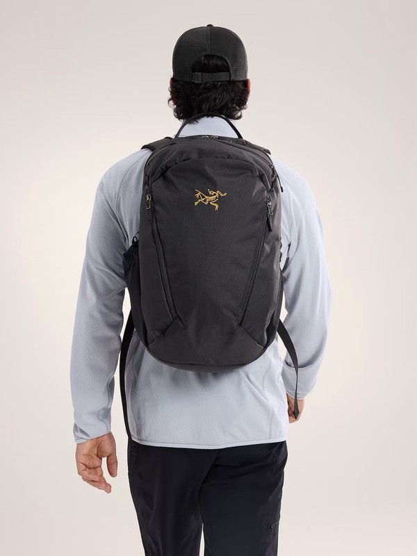 Arc'teryx Mantis 26L Backpack - Black  NWT Ships Same Day 3