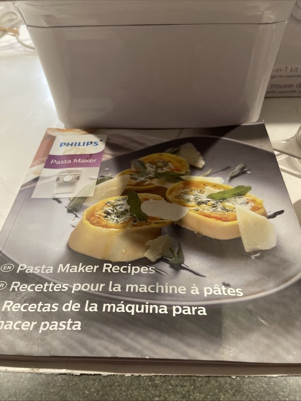 Philips Premium Automatic Pasta Noodle Maker White HR2357 w/ Accessories TESTED! gallery