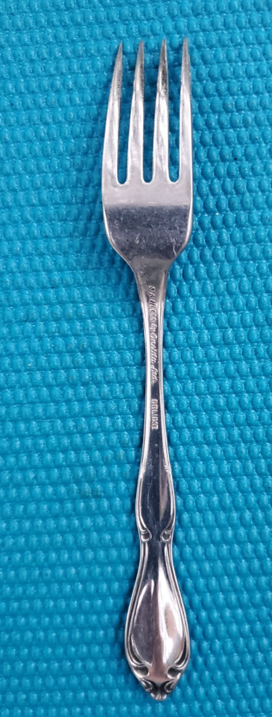 Oneida STRATHMORE Deluxe Stainless DINNER FORK 7 1/4" gallery