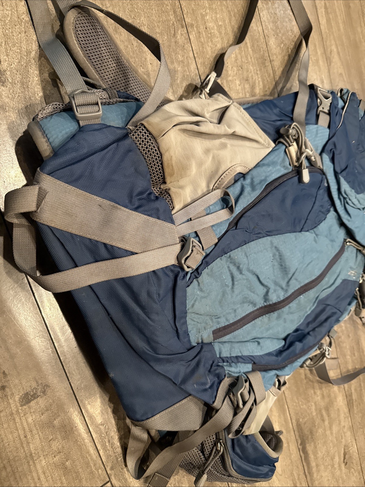 Discontinued Gregory Z Pack 35L Medium Internal Frame Hiking Backpack 2