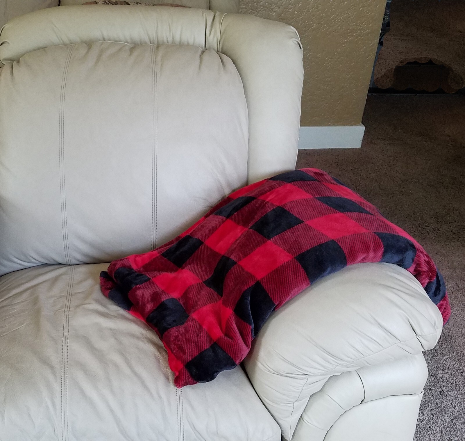 Buffalo Plaid Throw Blanket Red Black Checked 60 x 72 inches Soft Warm Cozy gallery
