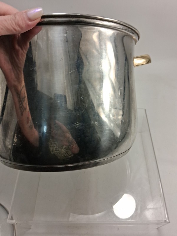 Cuisine Cookware Command Performance Gold 8 qt. Stockpot Preowned Look gallery