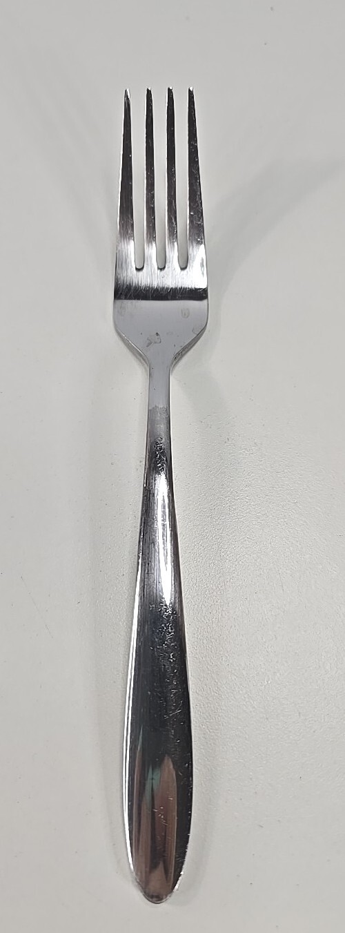 Oneida Mooncrest Stainless Steel Dinner Fork gallery