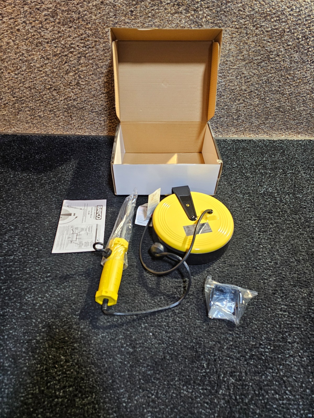 Bayco SL-866 1,200 Lumen LED Work Light with Magnetic Hook on Retractable Reel gallery