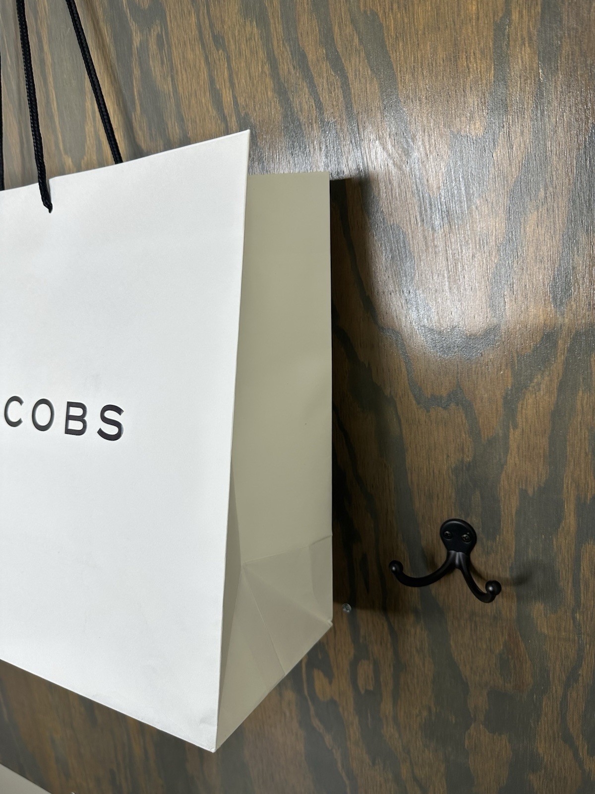 MARC JACOBS GIFT BAG White Thick Quality Medium 20x13x8 Shopping Bag Used Once gallery