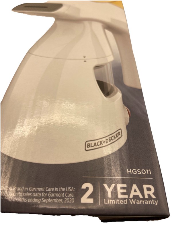 Black & Decker Easy Garment Steamer Quick Heat Up White gallery