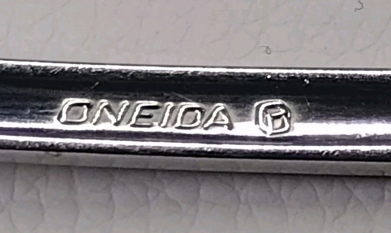 Oneida Golden Damask Rose Cube Mark Flatware Lot 5 Pc gallery