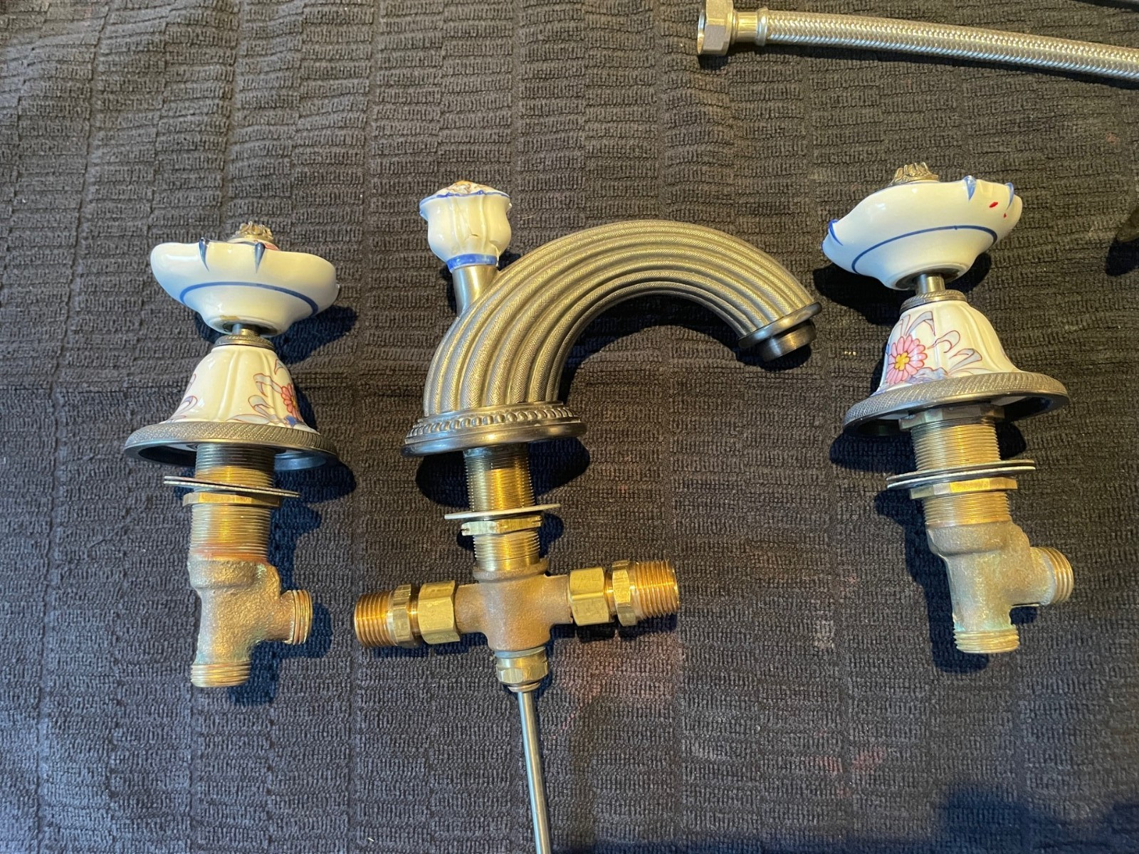 Sherle Wagner "Mums" Wide Spread Faucet Antique Pewter gallery