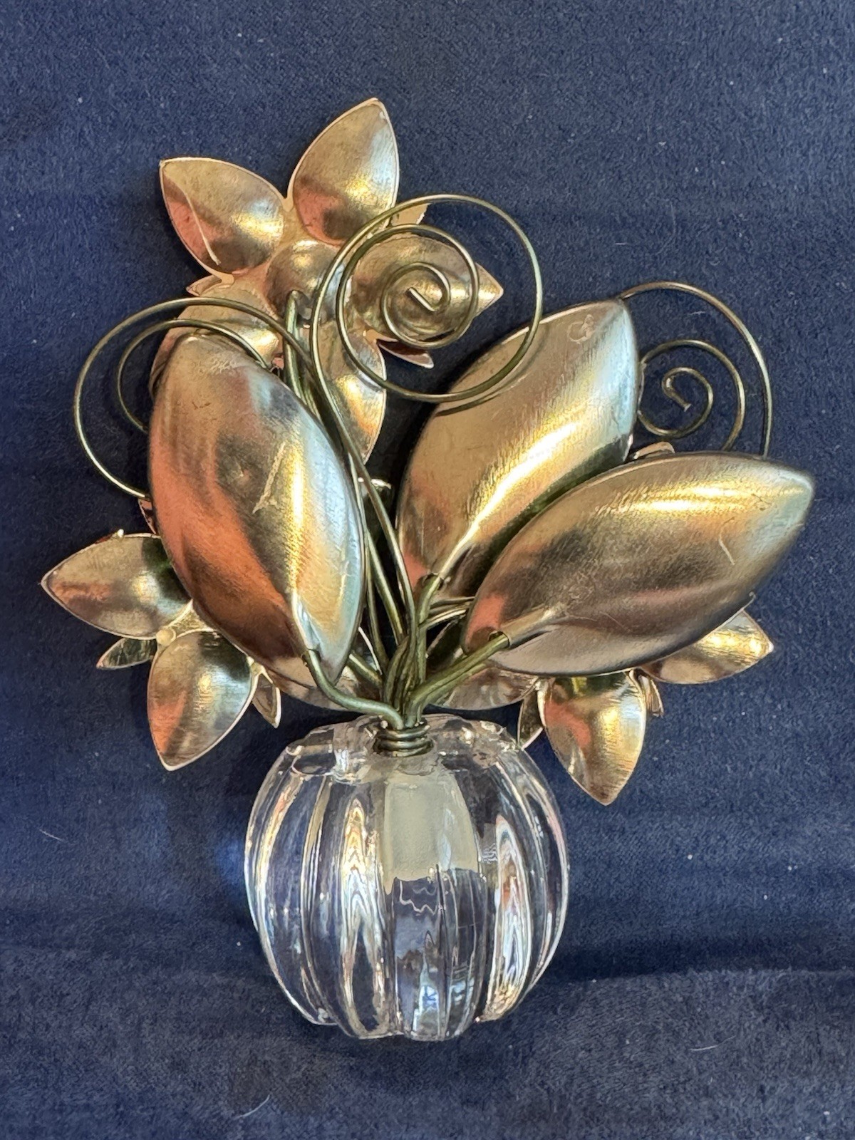 Decorative Hard Plastic Acrylic Metal Red Flowers & Vase 4" Tall Sparkly gallery
