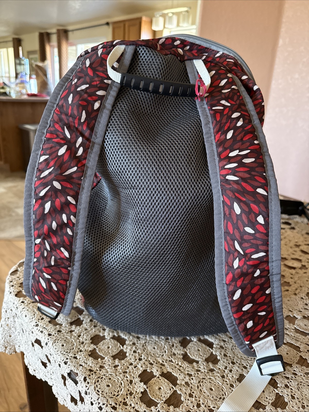 Eddie Bauer Lightweight Hiking Backpack EUC 3