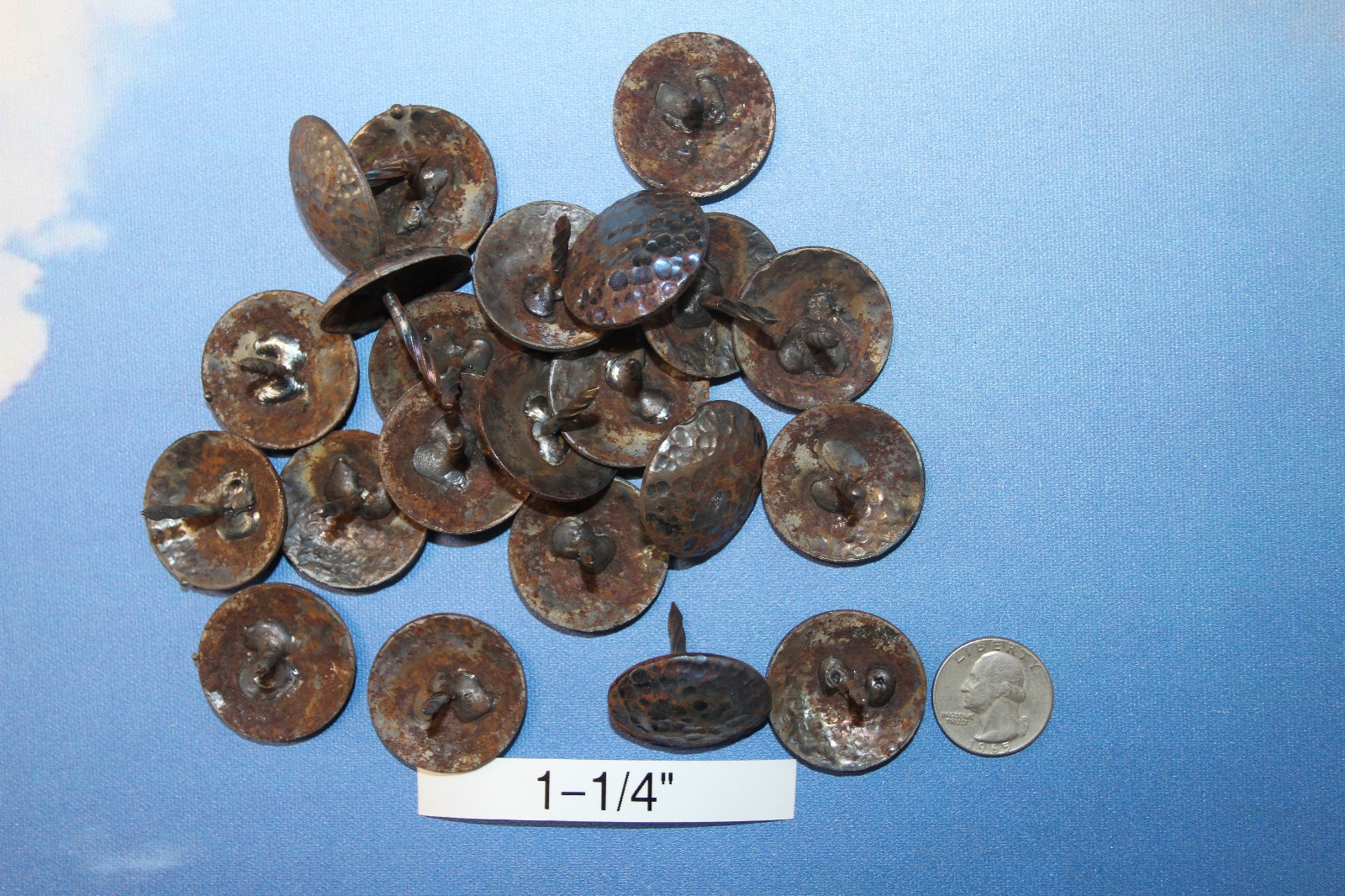 10-CLAVOS,Rustic Handforgde Nail,Country Decor,1-1/4" Hammered Look Nail Head gallery