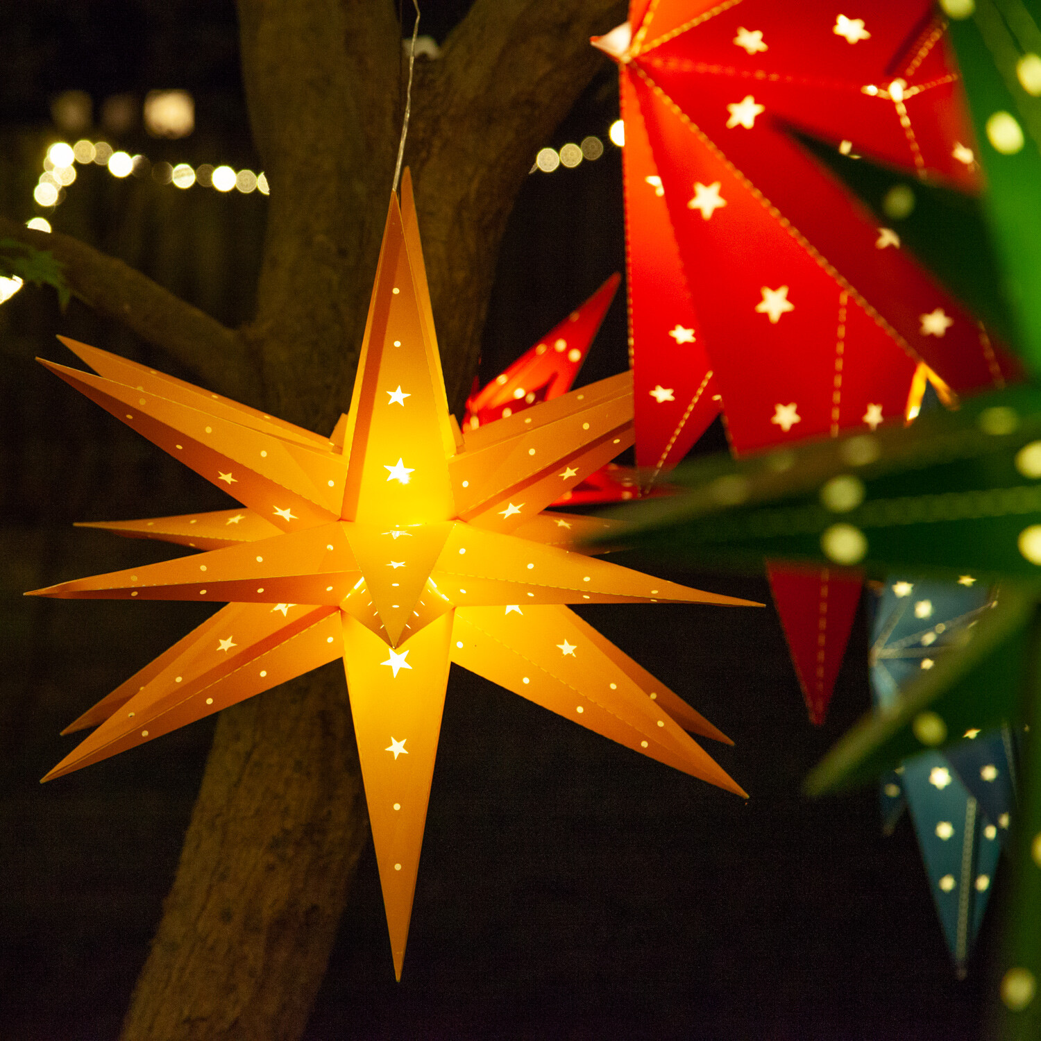 Moravian Aurora Superstar Light LED Foldable Hanging Christmas Decoration gallery