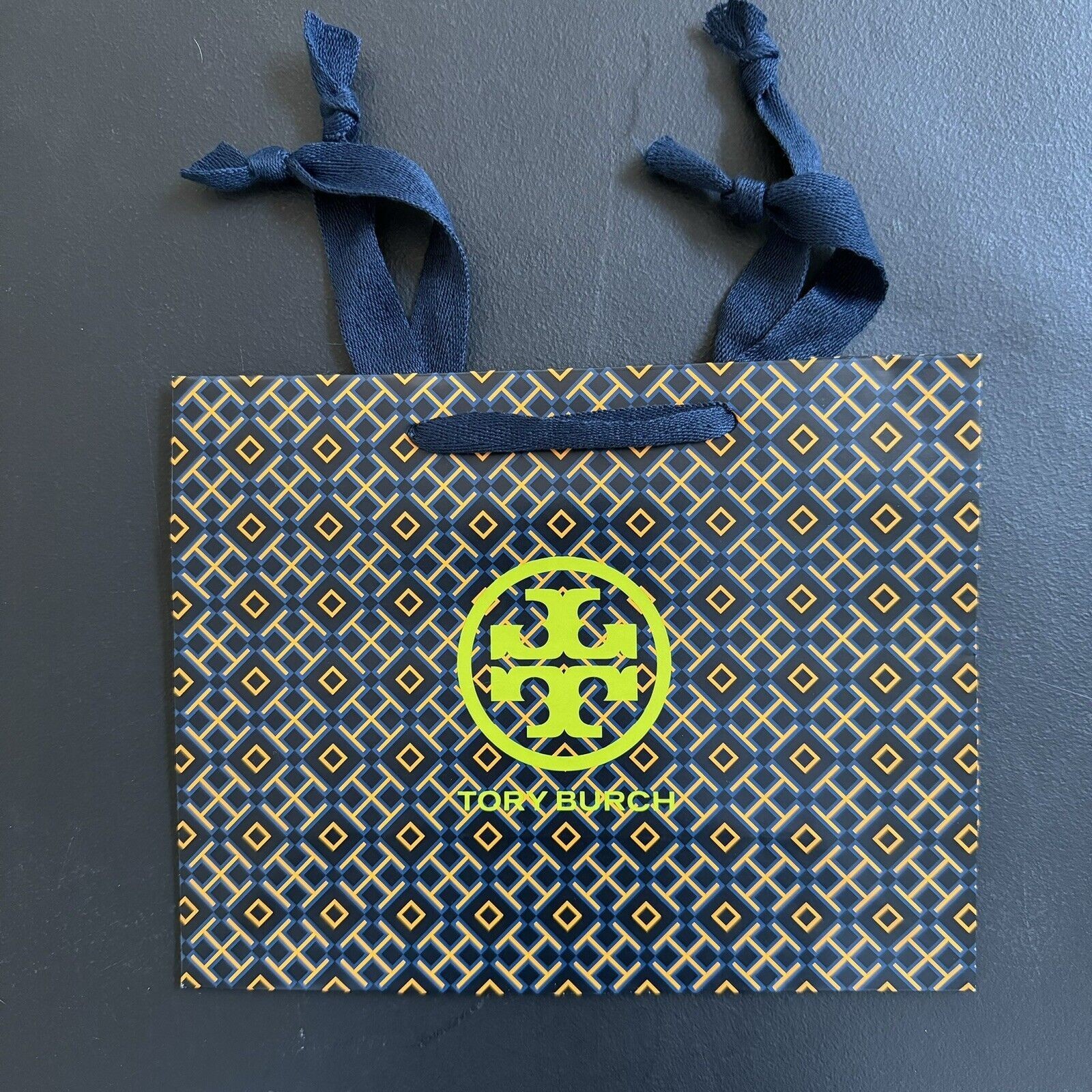 NEW Tory Burch Gift Shopping Bag & Logo Paper Tissue Small 9'' x 7'' x 3.5'' gallery