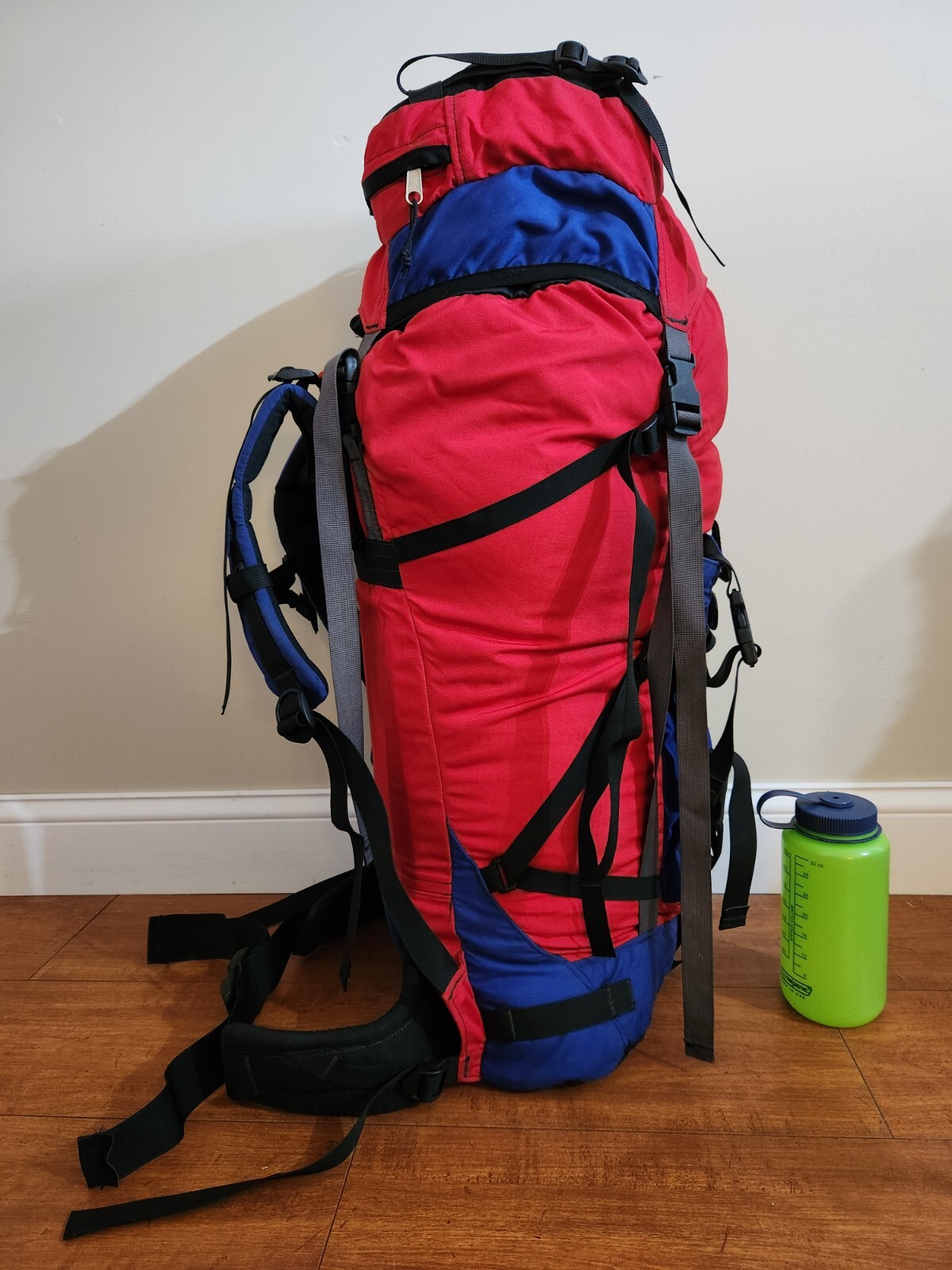 North Face 50 Liter Vintage Climbing Backpack 3