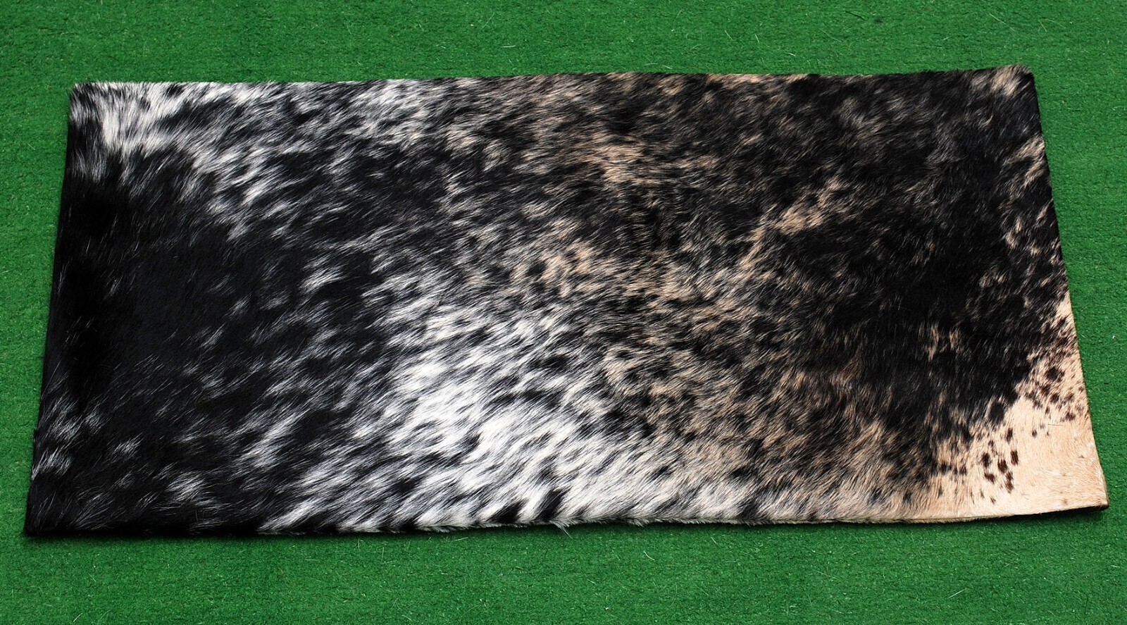 100% NEW COWHIDE LEATHER CUSHION COVER RUG COW HIDE HAIR (24" x 12") SA-8106 gallery