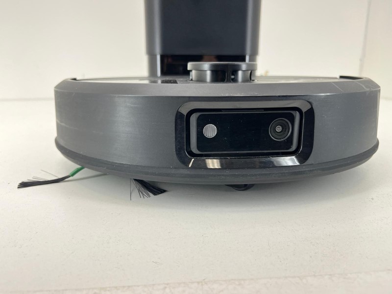 iRobot - Roomba Max 705 Vacuum + AutoEmpty Dock - Pre-Owned, No Box gallery