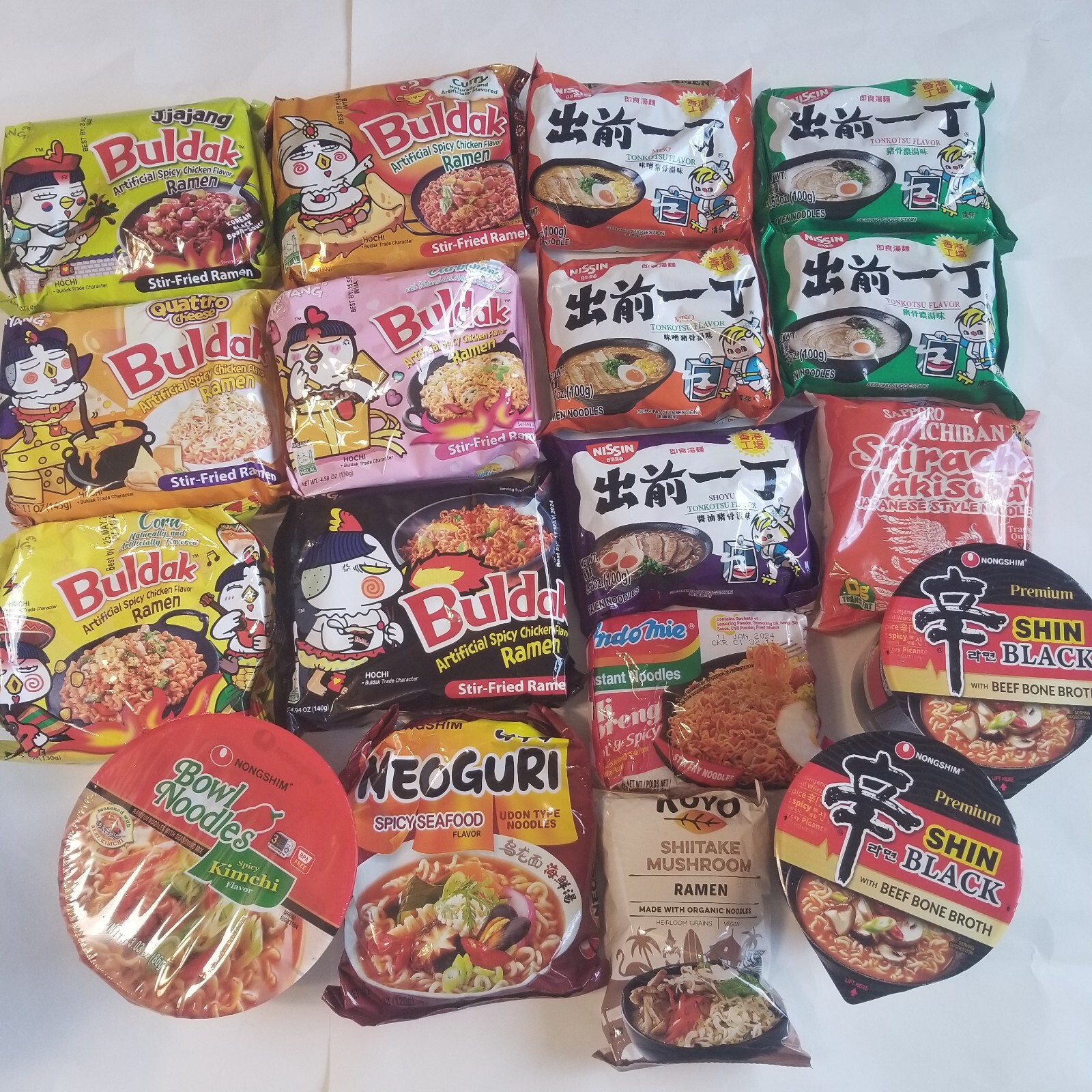 18 Count Lot of Random Assorted Ramen Noodle Soup Korean Buldak Nissin Shin etc gallery