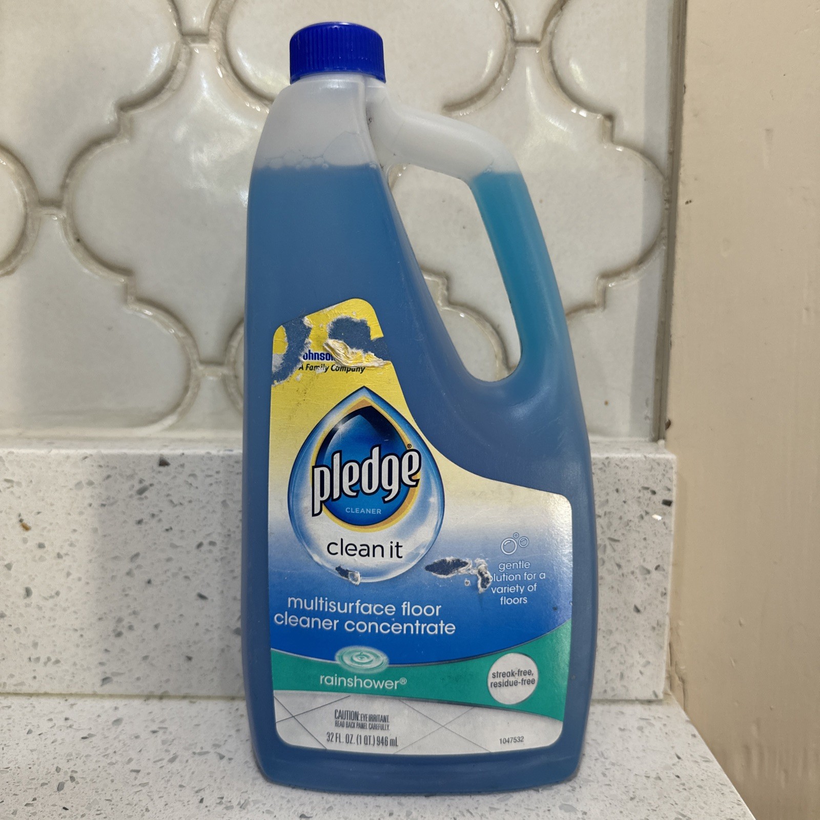 Pledge Rainshower Clean It Multisurface Floor Cleaner Concentrate 32oz gallery