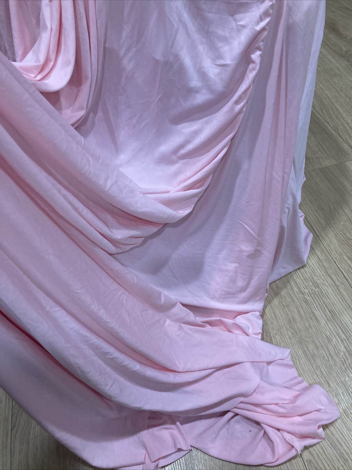 Twin Size Elastic Polyester Knit Pink Bed Skirt Drop 28” gallery