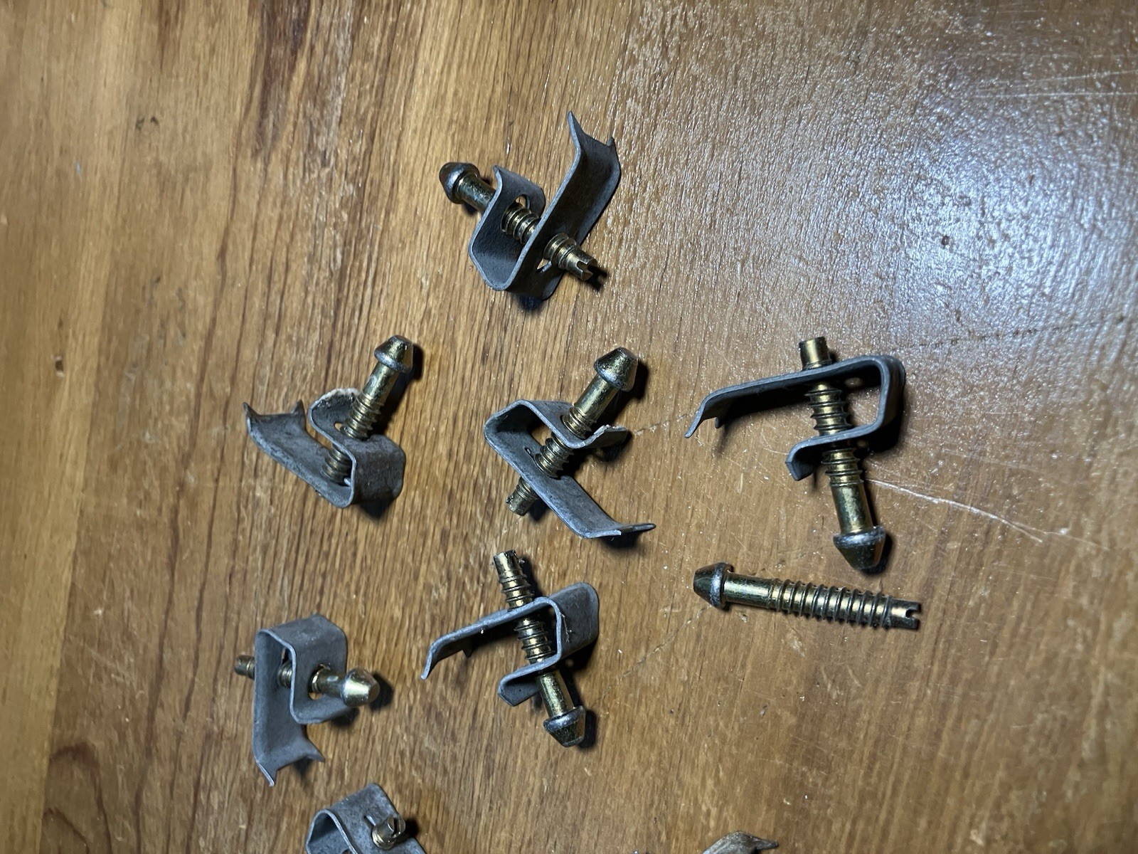 10 Kitchen Sink Fasteners gallery