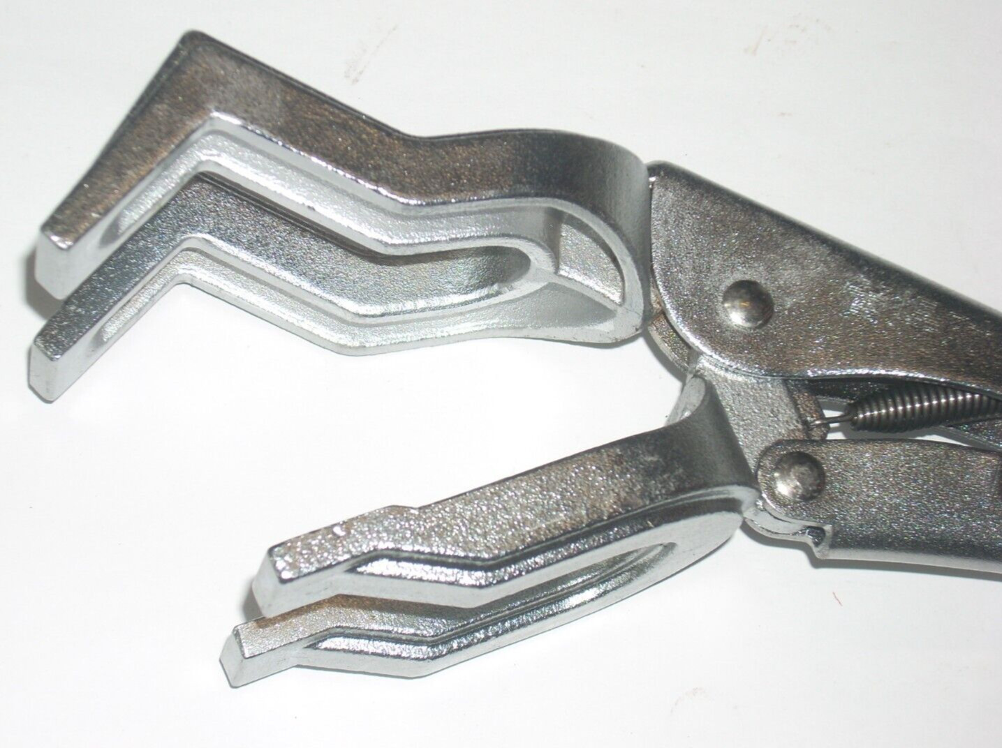 Welding Pipe Holding Clamp Locking Pliers 11 in Long Holds 3/8-3 in OD Pipe gallery