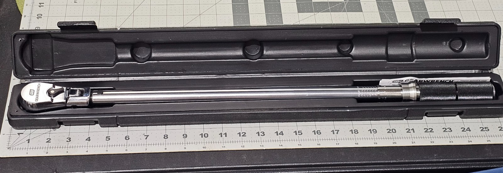 Gearwrench 85087M 1/2" Drive Micrometer 30-250ft/lb Flex Head Torque Wrench (W9) gallery