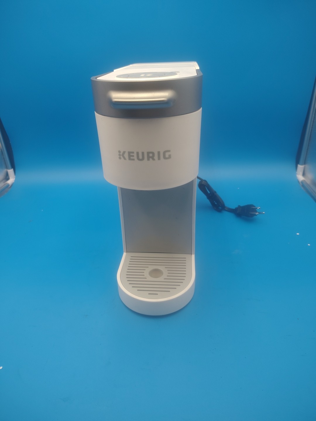 Keurig K-Slim K900 Pod Coffee Machine - White * gallery