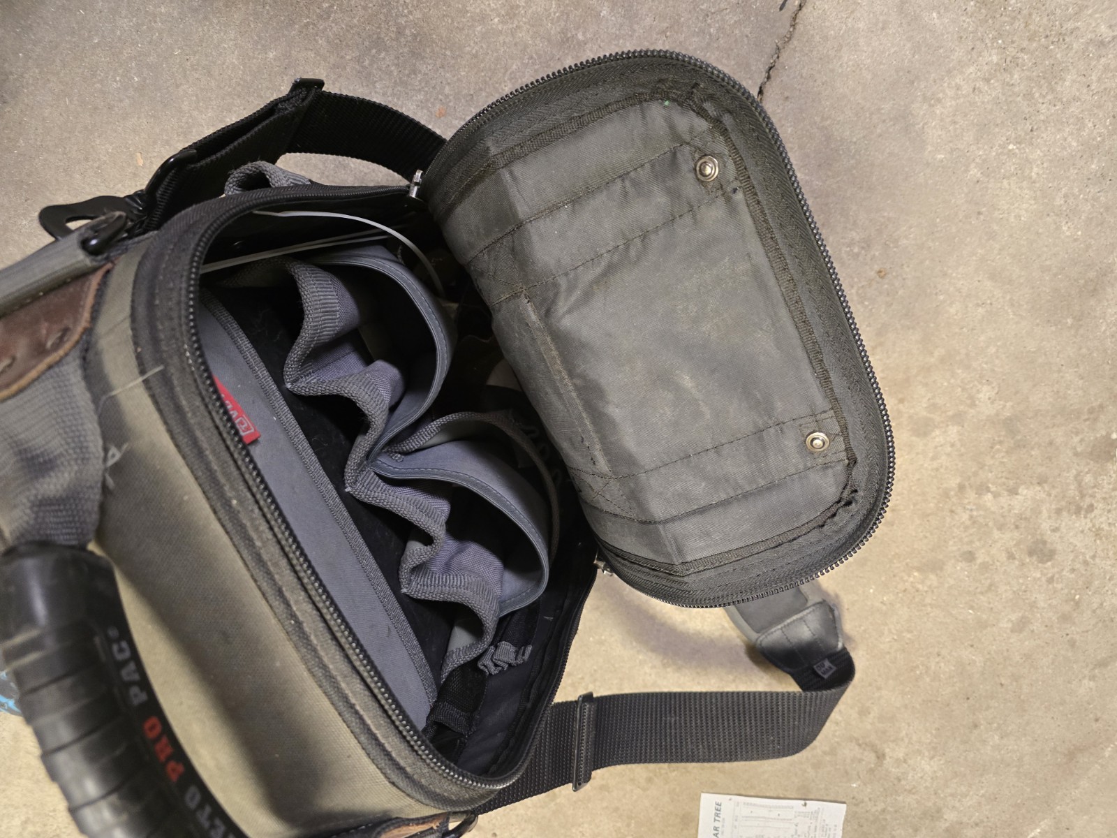 Veto Pro Pac Tech-MCT Compact Nylon Tool Bag Black/Gray w/ Shoulder Strap gallery