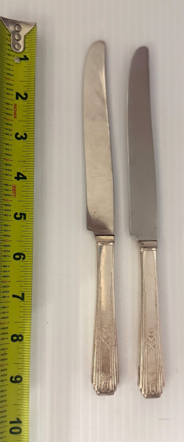 2 Friendship Medality Oneida Tudor plate Hollow handle dinner knife 1932 9 3/8" gallery