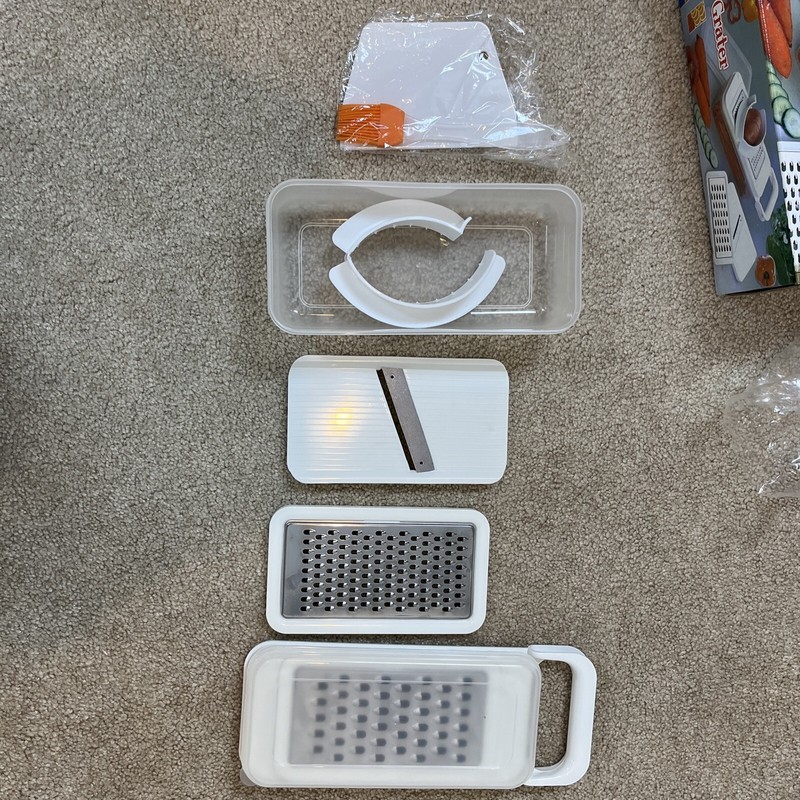 VTG Mini Wonder Multi-Purpose Vegetable Slicer Grater Shredder Set Box Damaged gallery